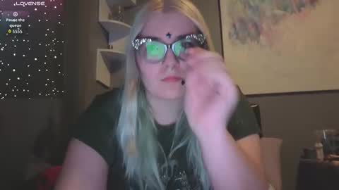 Selene online show from March 15, 9:40 pm