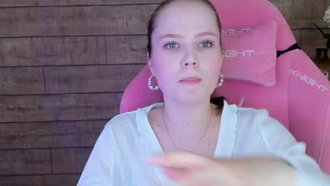 SelinSwarovski online show from September 15, 10:00 pm