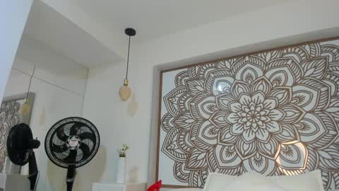 Selket online show from December 2, 11:40 am