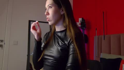 Nicole online show from April 27, 1:47 am