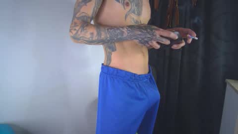 sem_alas online show from February 14, 4:48 am