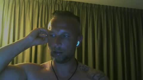 sence08 online show from May 25, 1:34 am