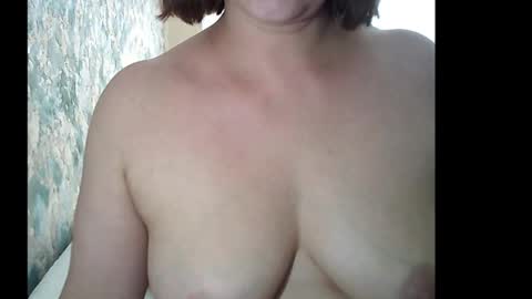 Snapshot of send_me chatting on February 27, 11:28 am send me online show from February 27, 11:28 am