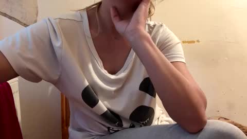 Sennya online show from October 5, 11:18 am