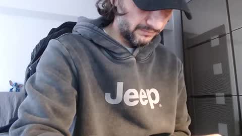 senorneby online show from November 13, 8:17 am