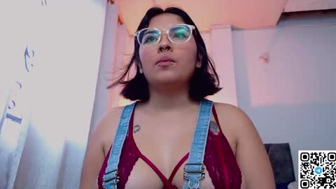 Camille and sophie online show from December 25, 10:48 pm