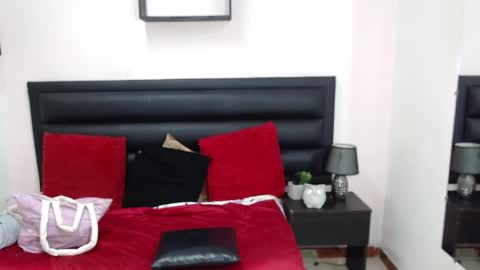 sensual_natalie online show from November 9, 7:05 pm