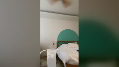 sensualprima online show from April 19, 6:14 am