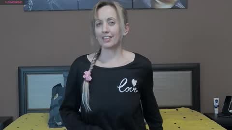 Tina online show from March 6, 7:46 pm