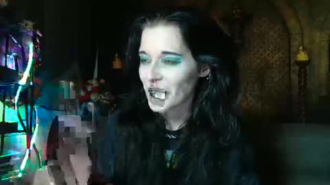 Snapshot of seraphinmunster chatting on September 25, 5:20 pm Seraphin Munster online show from September 25, 5:20 pm