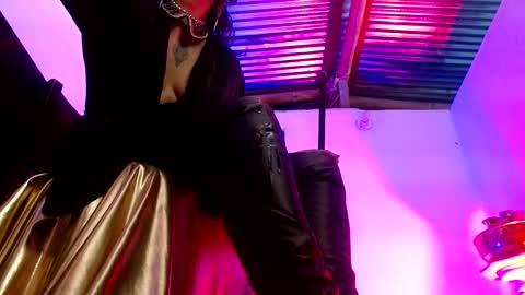 Serena Xyz online show from December 14, 8:37 pm