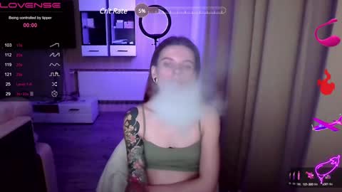 Snapshot of serenamilss chatting on February 7, 9:15 pm serenamilss online show from February 7, 9:15 pm