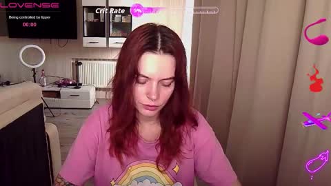 Snapshot of serenamilss chatting on October 3, 12:24 pm serenamilss online show from October 3, 12:24 pm