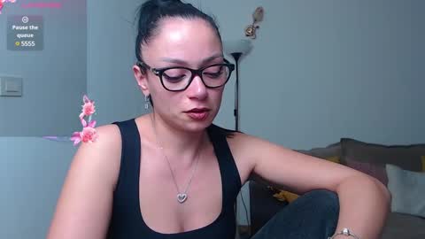 Snapshot of serenesophi chatting on January 31, 8:01 pm SereneSophi online show from January 31, 8:01 pm