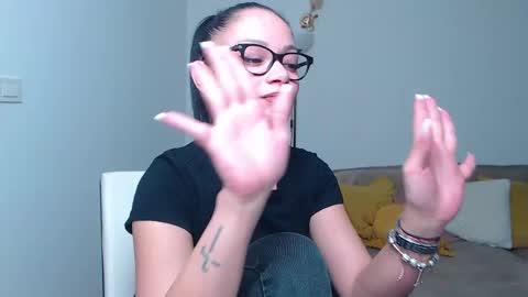 Snapshot of serenesophi chatting on March 5, 7:05 am SereneSophi online show from March 5, 7:05 am