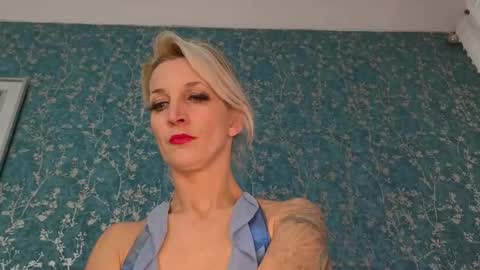 serenexx  your MILF online show from January 7, 10:42 am