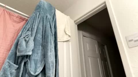 serenityroseee online show from April 12, 3:05 pm