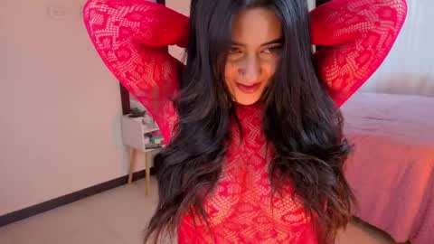 Serenna Cruz online show from June 3, 9:53 pm