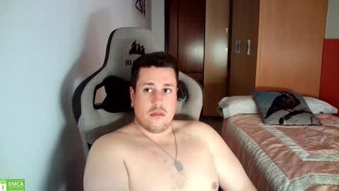 Snapshot of sergio95n chatting on October 7, 2:13 pm Pollos online show from October 7, 2:13 pm