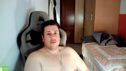 Snapshot of sergio95n chatting on October 24, 2:18 pm Pollos online show from October 24, 2:18 pm