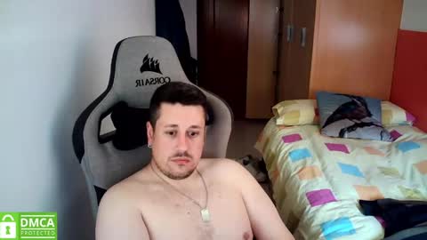 Pollos online show from May 5, 2:45 pm