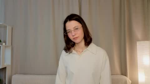 Melissa online show from April 11, 8:13 pm