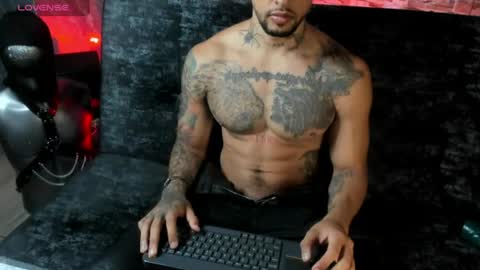 seth_0wner online show from June 16, 2:26 am