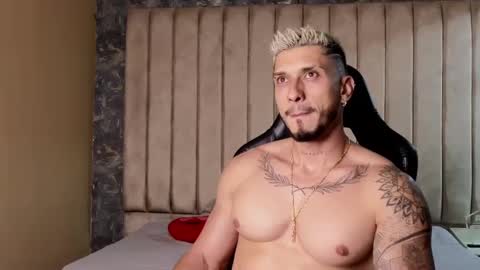 Snapshot of seth_vega_ chatting on March 11, 11:15 pm HEY IM SETH online show from March 11, 11:15 pm