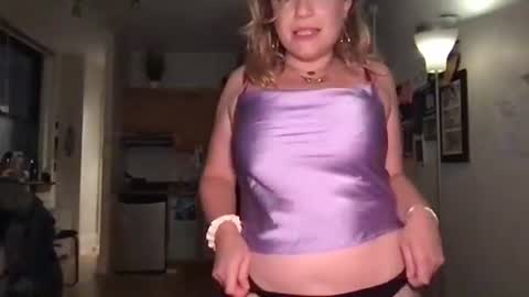 seturselfonfyre online show from October 12, 6:50 am