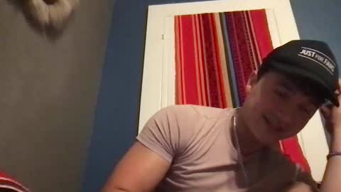 seveninchsteve_ online show from May 2, 2:39 am