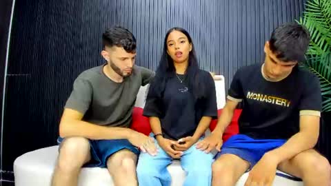 sex_love01 online show from June 12, 8:08 pm
