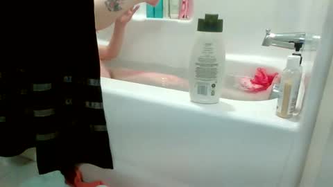 sexislitpuss69 online show from February 23, 11:36 pm