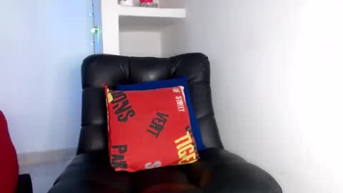 STIIV G online show from April 6, 7:04 pm