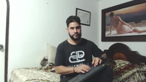 sexxy man online show from December 12, 5:10 am