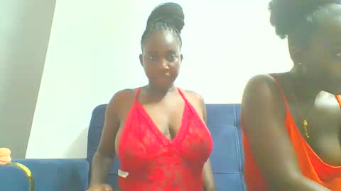 Snapshot of sexxy_thick_ebony chatting on October 15, 4:19 pm Sweet doll online show from October 15, 4:19 pm