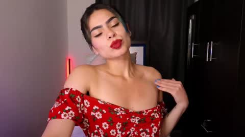 Snapshot of sexxylady__ chatting on September 22, 10:58 pm Angie online show from September 22, 10:58 pm