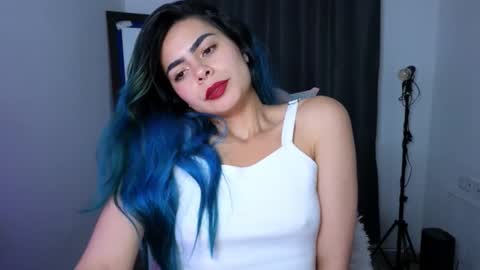  Angie   online show from November 3, 10:55 pm