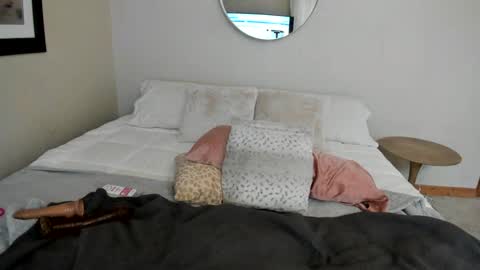 Sexxy Laura online show from March 4, 11:11 pm