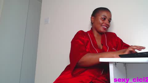 Snapshot of sexy_cici2 chatting on February 27, 2:32 pm foxxy sweets online show from February 27, 2:32 pm