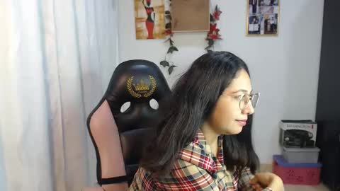 layla violeta gomez online show from February 17, 3:49 am
