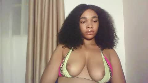 Sexy kitty881 online show from October 25, 10:32 pm