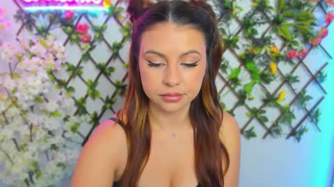 Lily online show from November 29, 6:21 am