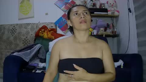 Mary online show from April 21, 2:51 am