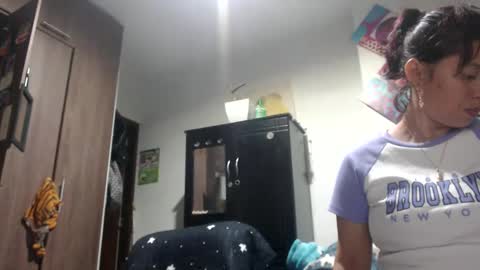 Mary online show from October 24, 2:23 am