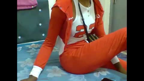 mimi online show from March 15, 12:30 pm