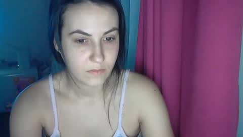 Snapshot of sexy_slimm25 chatting on February 26, 10:04 pm Slimm online show from February 26, 10:04 pm