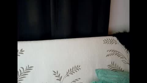 Sexy GILF Allie Kay online show from March 9, 4:06 am