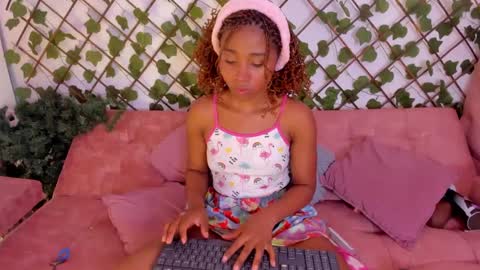 sofia online show from October 13, 4:47 am