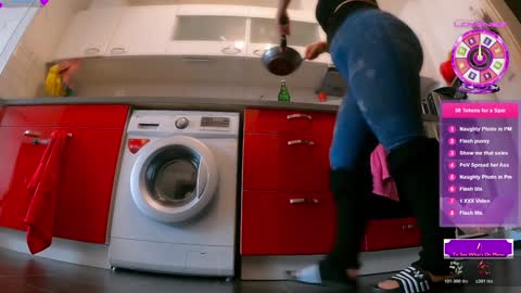 XDA   online show from February 2, 12:45 pm