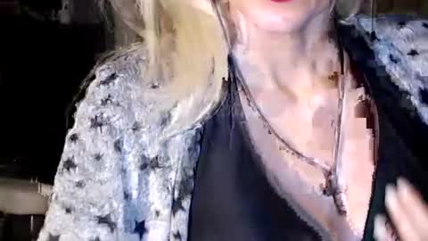 ENI pvt moan your name  WHEN I M NOT online you tell me in SNAPCHAT deal yes add me...  FREE TWITTER magiconline101...... online show from July 29, 9:59 pm